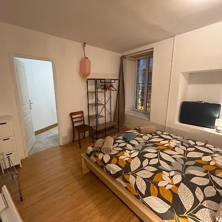 Grands Dans La Vieille Apartment *